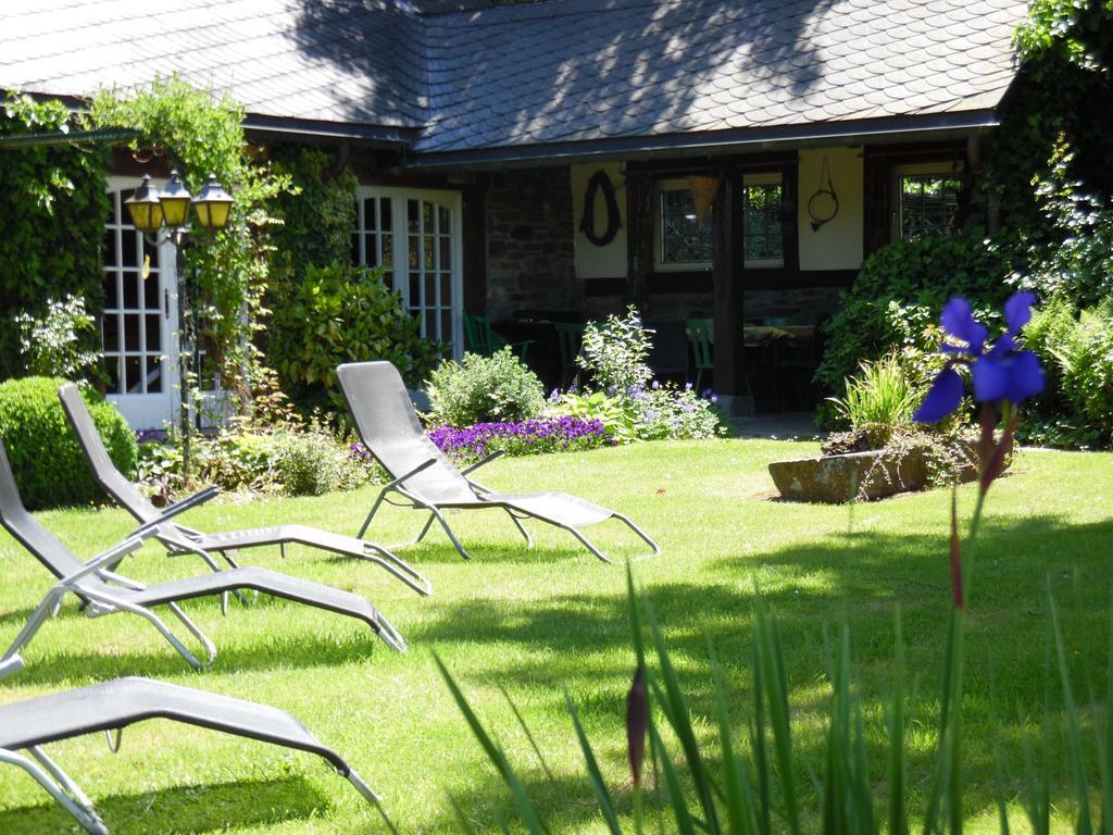 Cozy Cottage In Malmedy With Large Garden Экстерьер фото